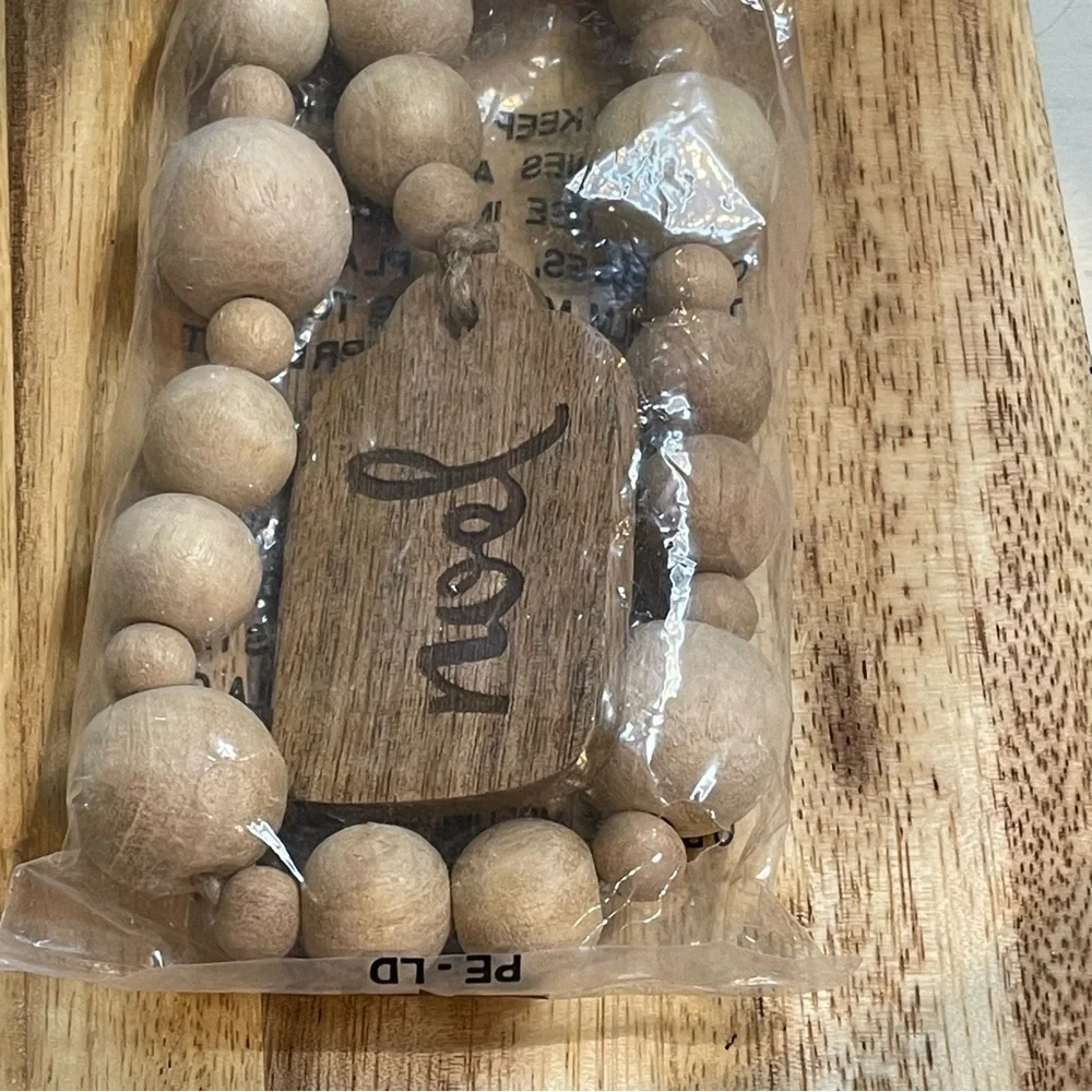 Noel Wooden Beads Tier Tray Decor 2’